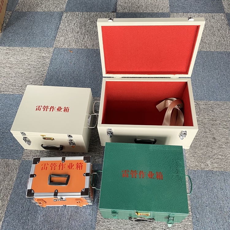 罗甸爆破工程作业箱如何选择?玻璃钢与传统材质的全面对比